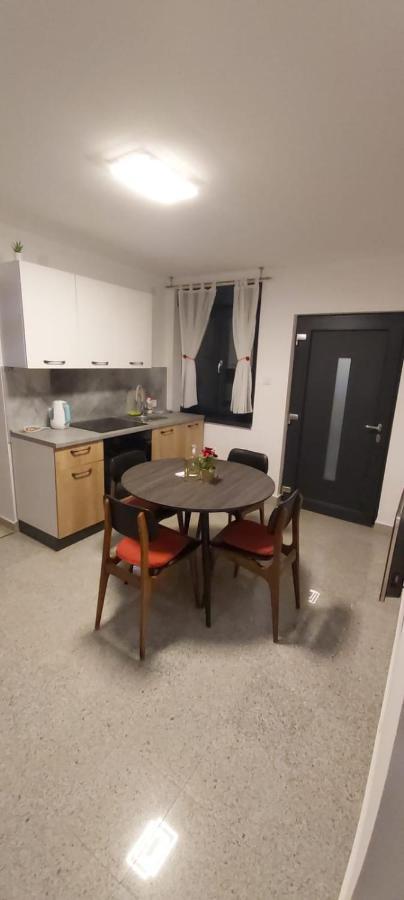 Apartman Dabrovic Novska Buitenkant foto
